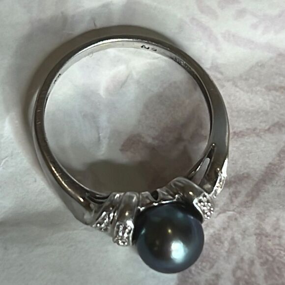 10k White Gold 9mm Grey Tahitian Pearl and Diamond Ring - Picture 11 of 15